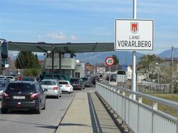 Staatsgrenze und Rheinbrücke Au - Lustenau